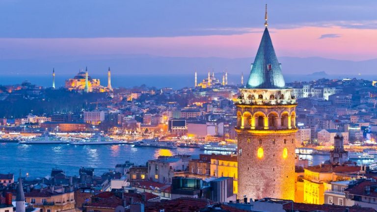 Top 18 Things Istanbul is Known For & Famous For