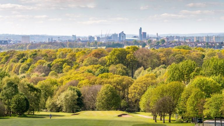 Top 24 Things Leeds is Known For & Famous For