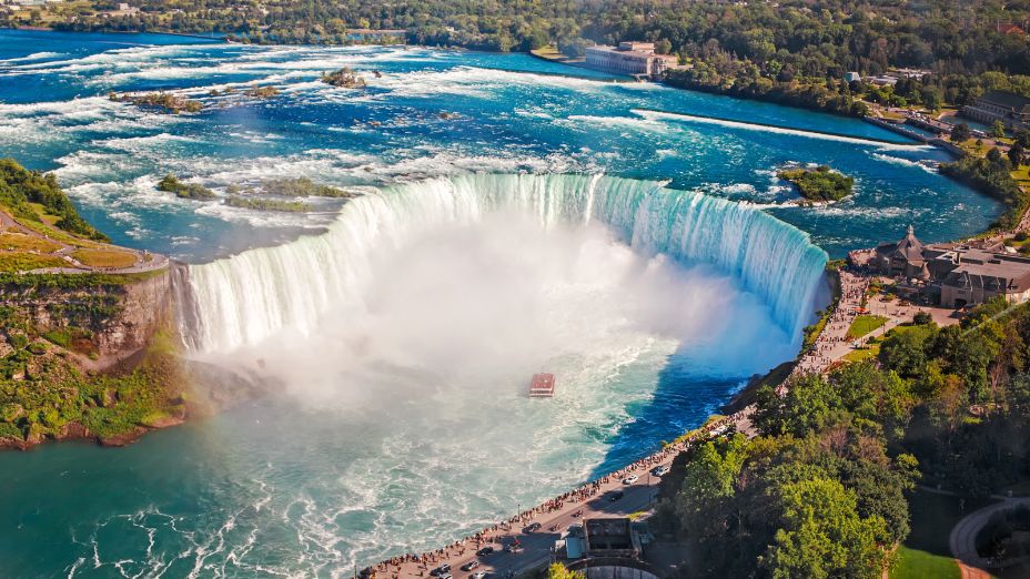 A Guide to Exploring the Majestic Canadian Side of Niagara Falls | Lyfepyle