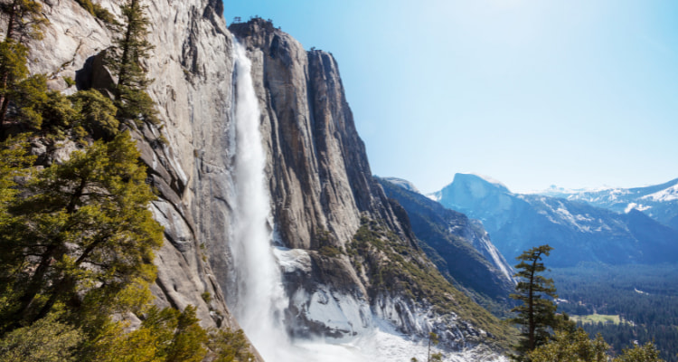 Yosemite National Park is near Fresno, CA.